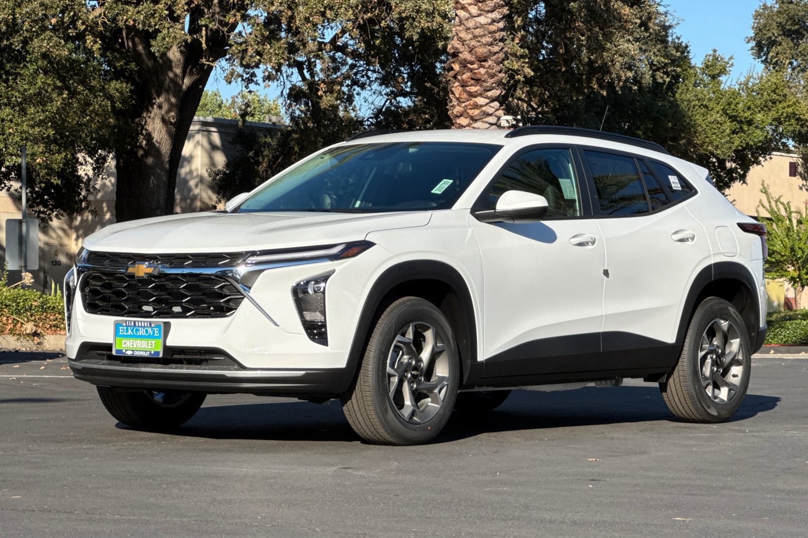 New 2026 Chevrolet Trax LT w/ LT Convenience Package FWD image 7