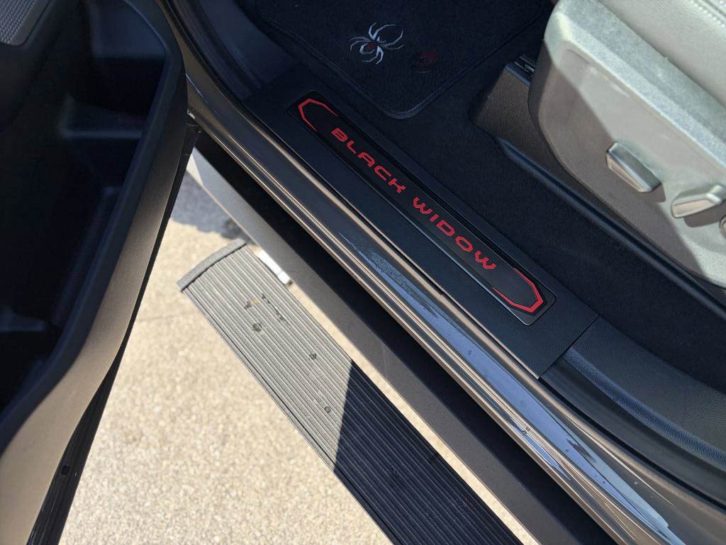 New 2026 Ford F250 Lariat w/ Black Appearance Package image 32