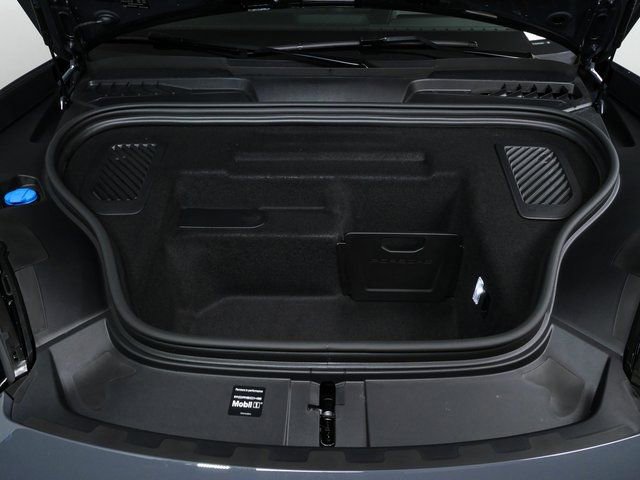 New 2026 Porsche Macan Turbo Electric image 36