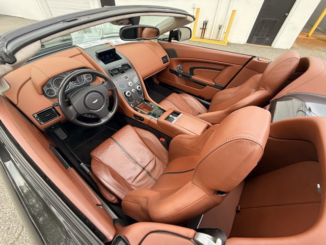 Used 2017 Aston Martin V12 Vantage S RWD image 21