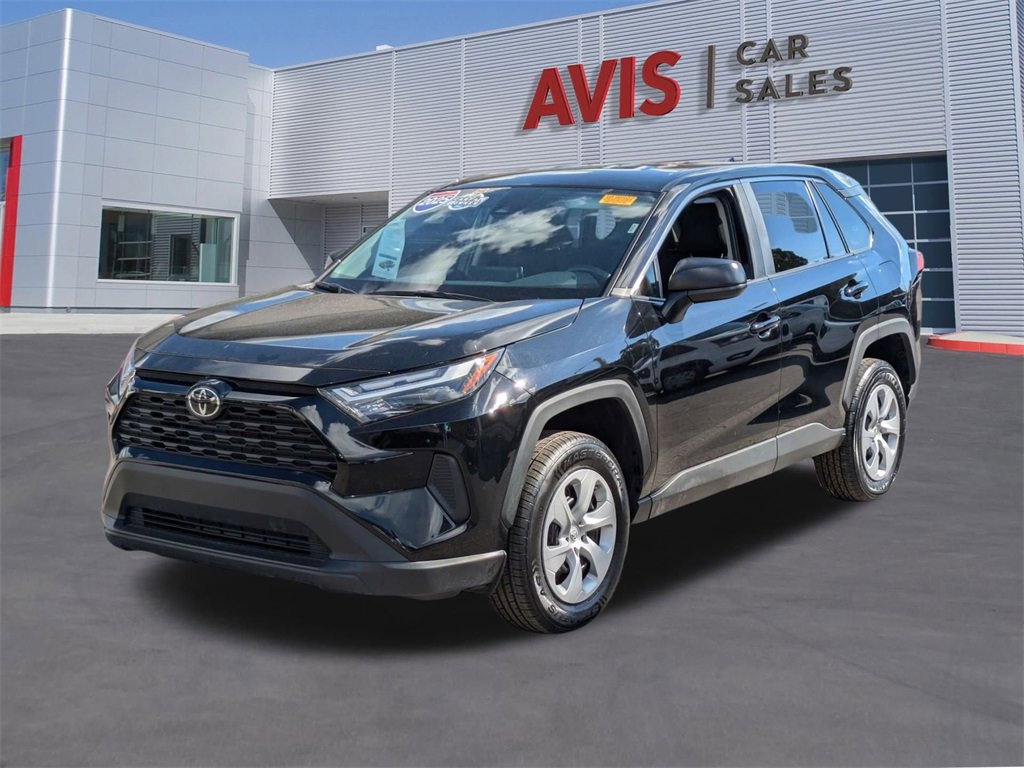 Used 2025 Toyota RAV4 LE image 1
