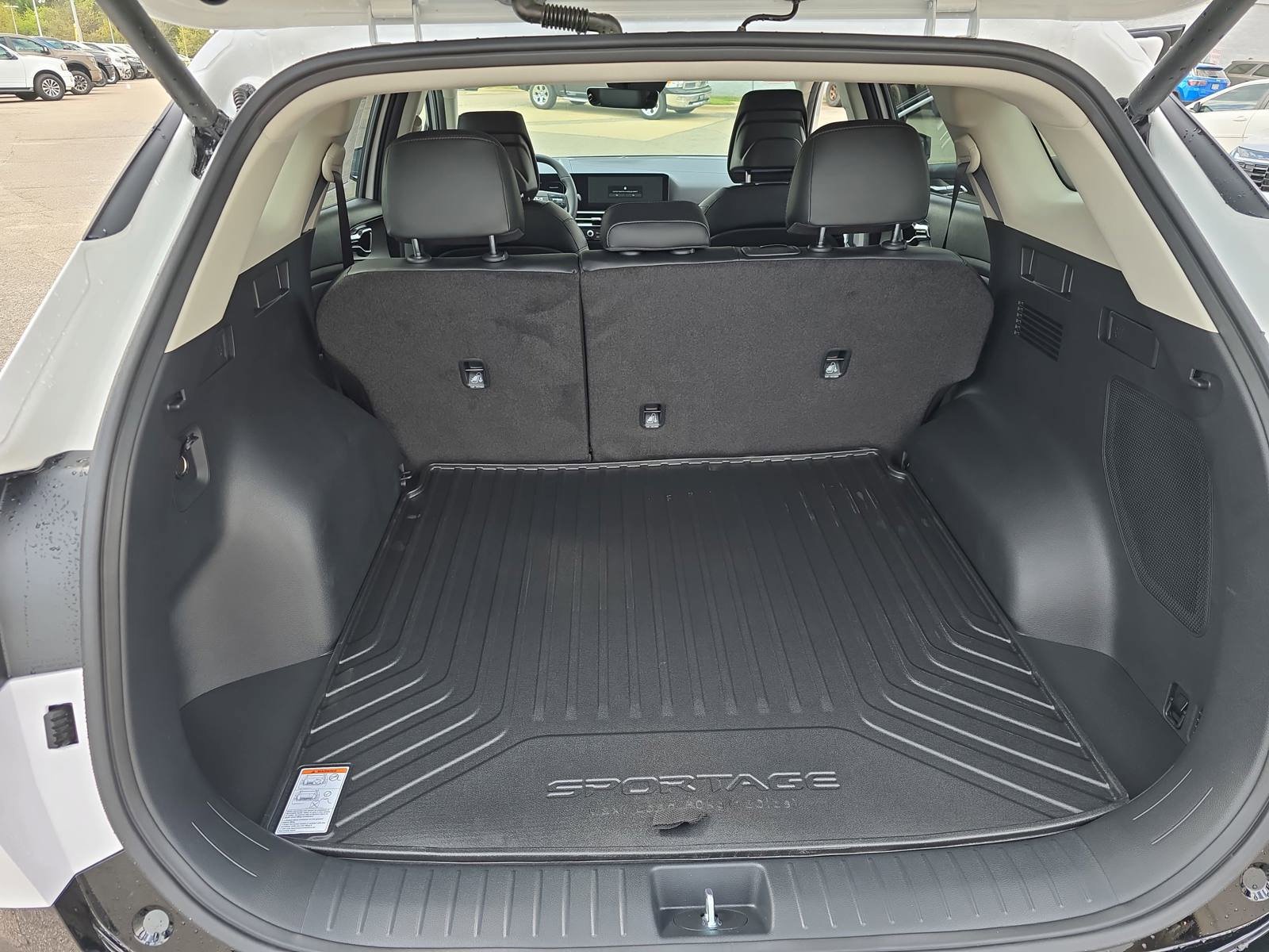New 2026 Kia Sportage SX FWD image 14