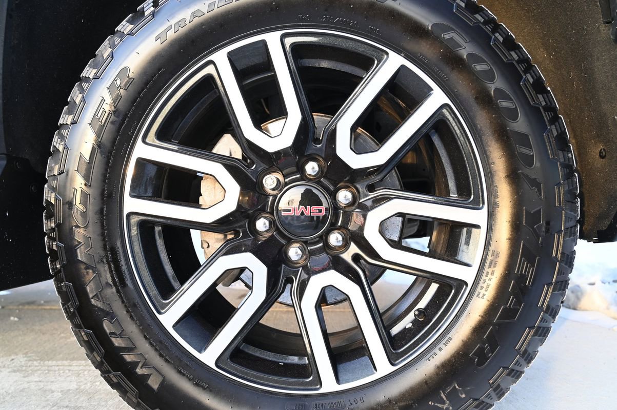 Used 2022 GMC Sierra 1500 AT4 w/ AT4 Premium Package image 47