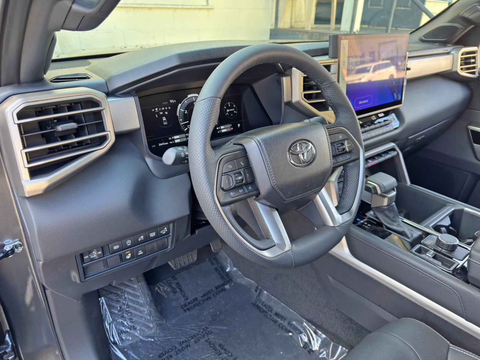 Used 2026 Toyota Tundra Limited AWD/4WD image 13