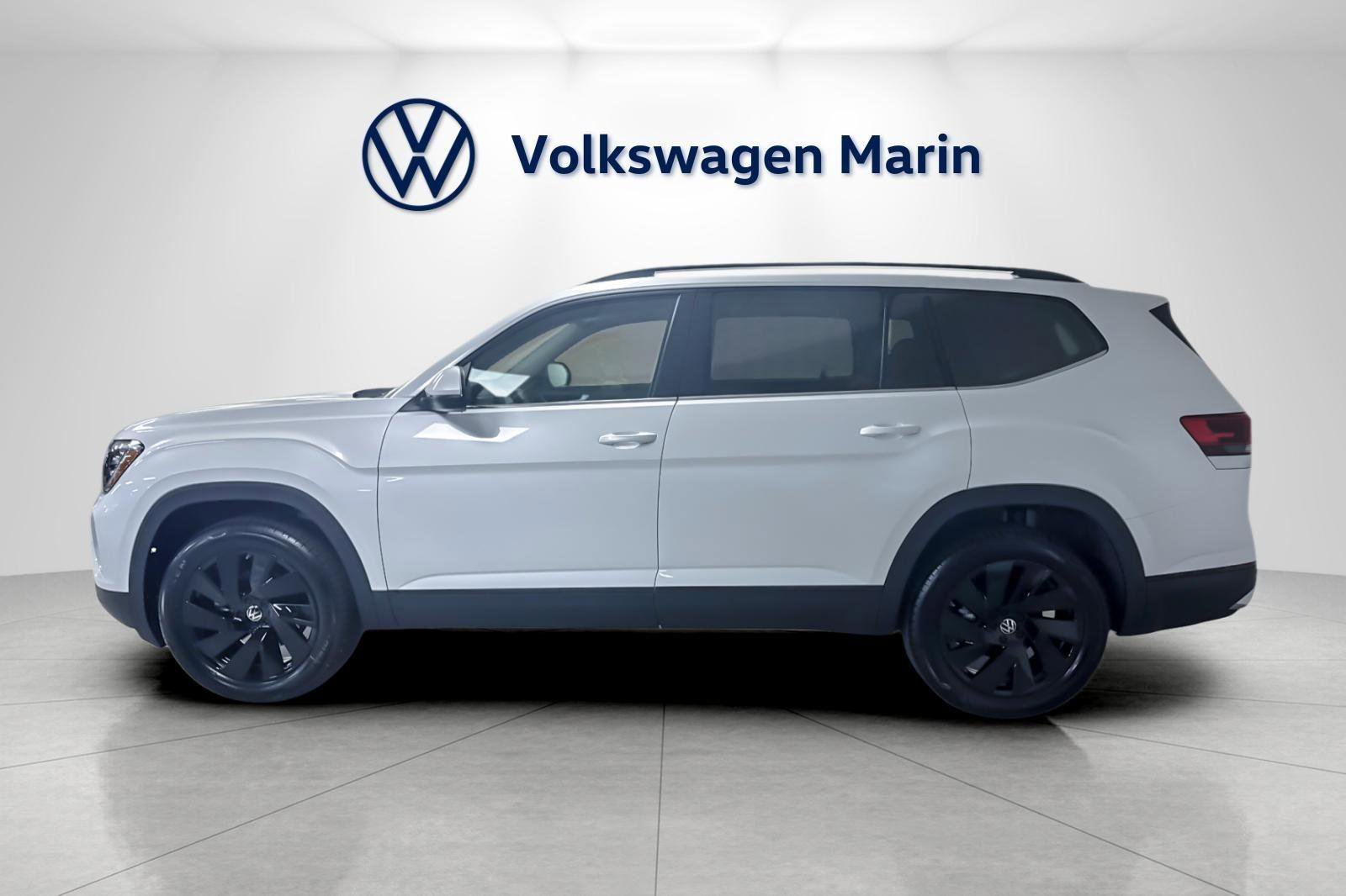 New 2026 Volkswagen Atlas SE image 2