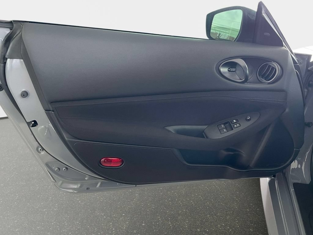 New 2026 Nissan Z Sport w/ Floor Mat Package RWD image 13