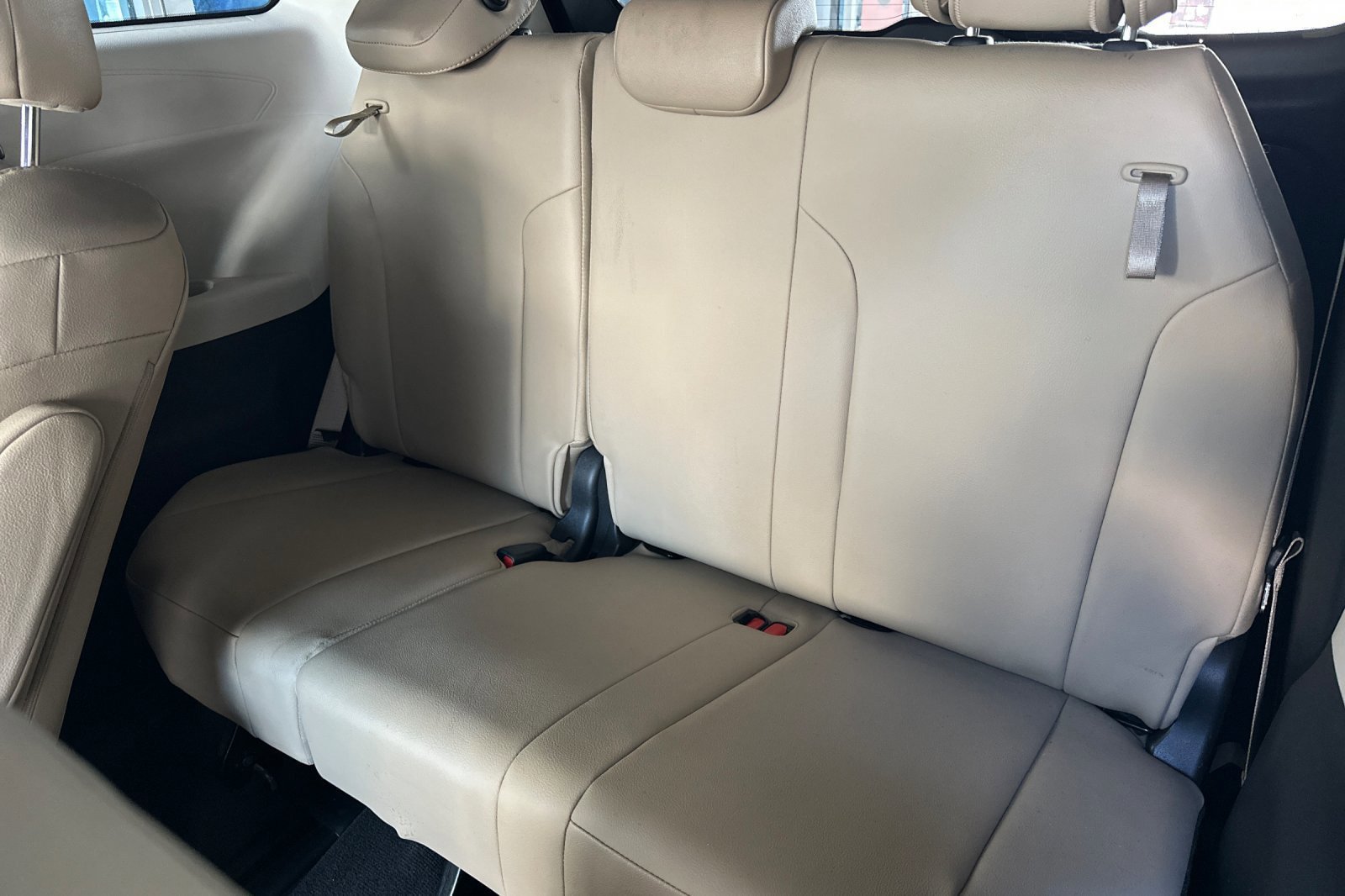 Certified 2022 Toyota Sienna XLE AWD/4WD image 15
