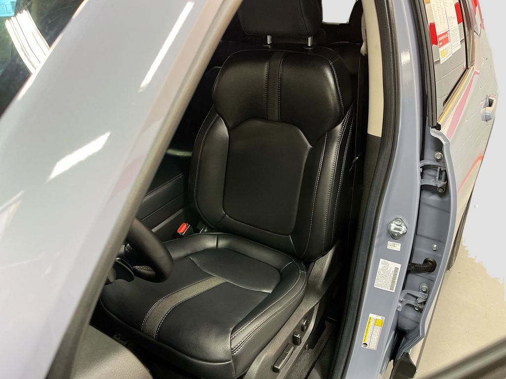 Used 2025 Honda Pilot Touring image 20