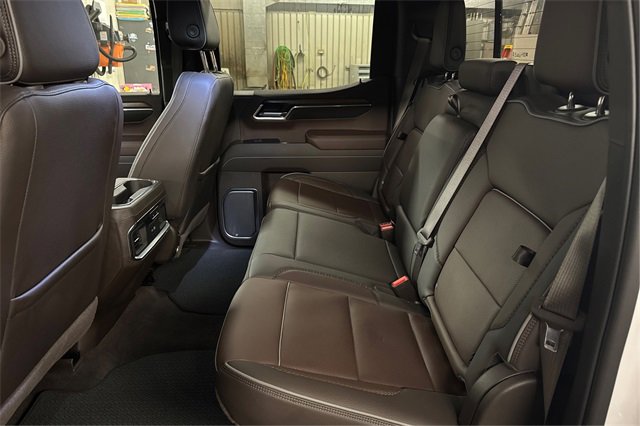 Used 2024 GMC Sierra 2500 SLE w/ SLE Convenience Package image 10