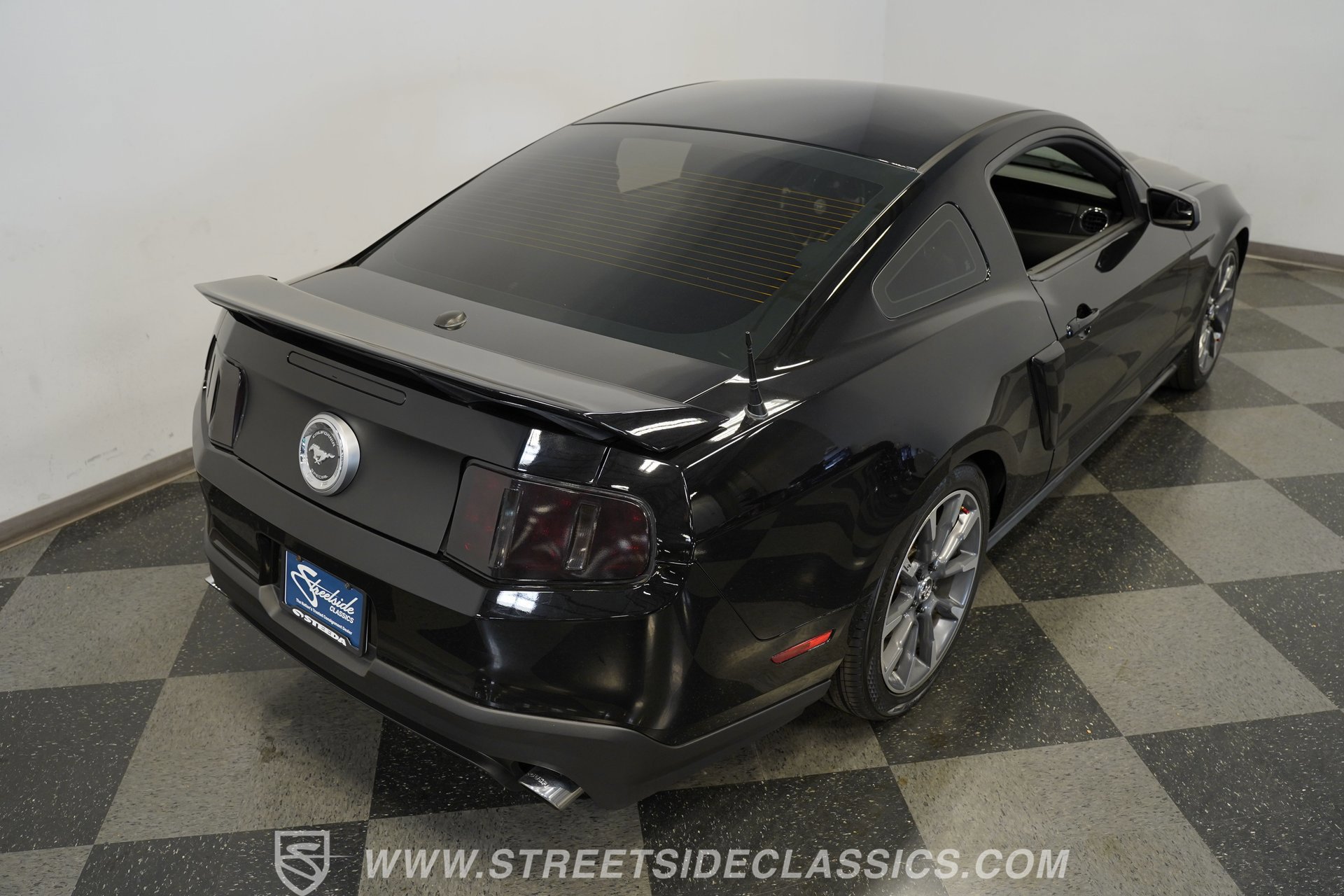 Used 2012 Ford Mustang GT Premium image 29