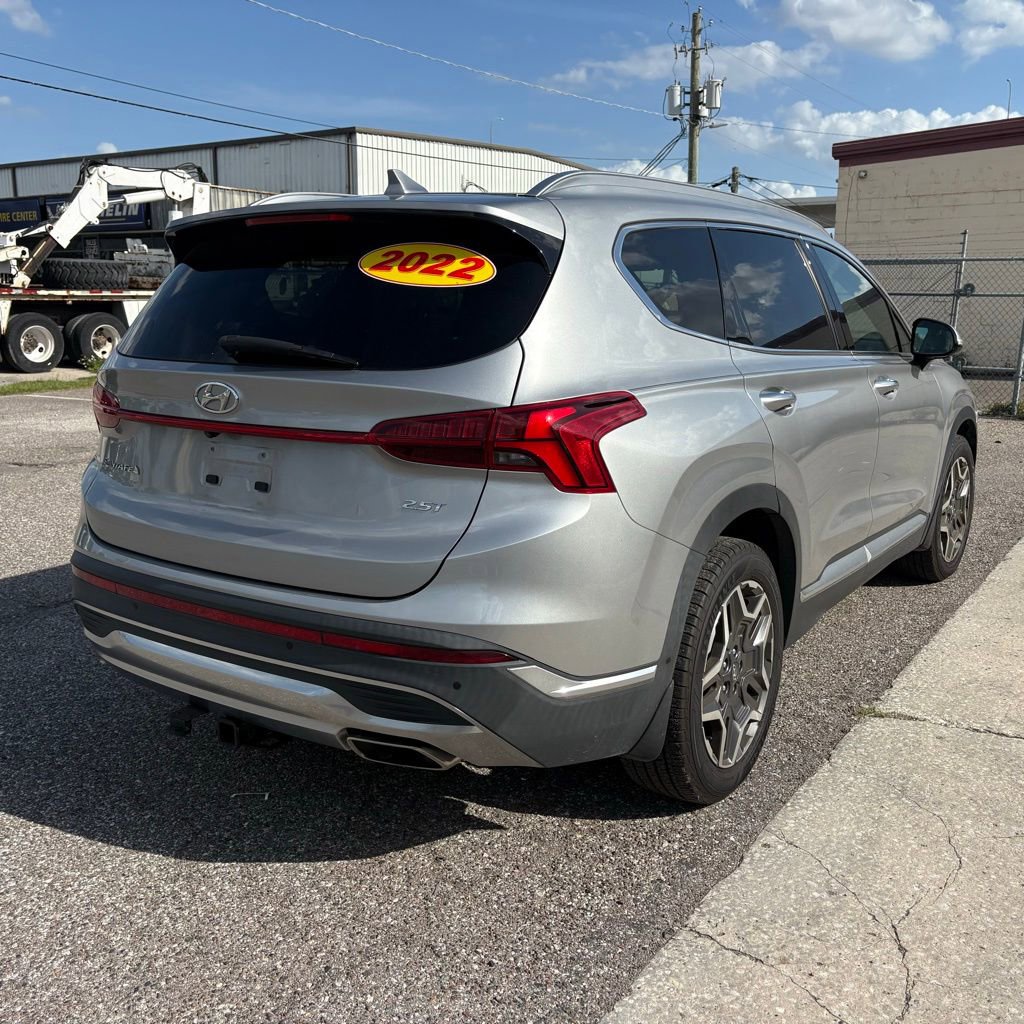 Used 2022 Hyundai Santa Fe Limited image 3