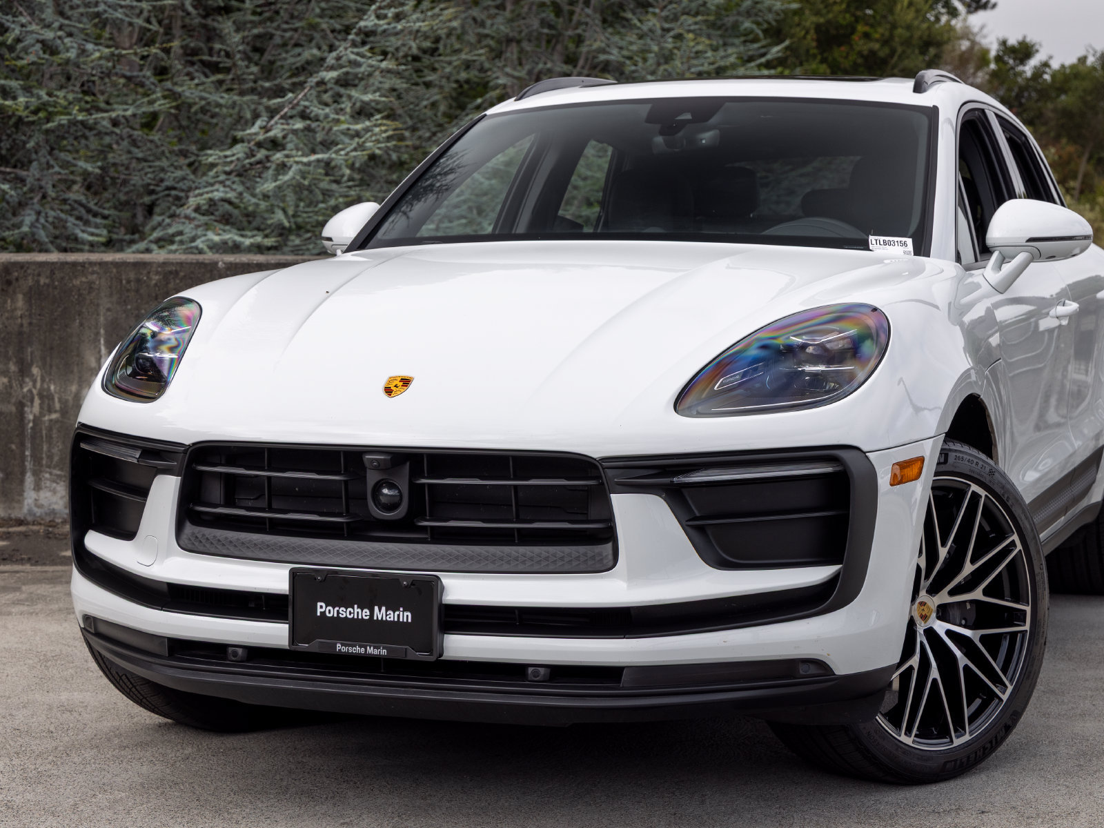 Used 2026 Porsche Macan AWD/4WD image 7