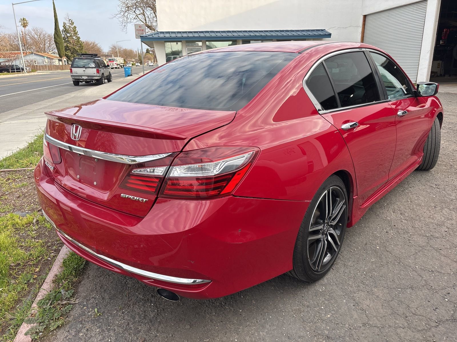 Used 2016 Honda Accord Sport image 4
