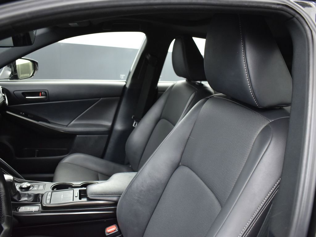 Used 2021 Lexus IS 300 w/ Comfort Package image 12