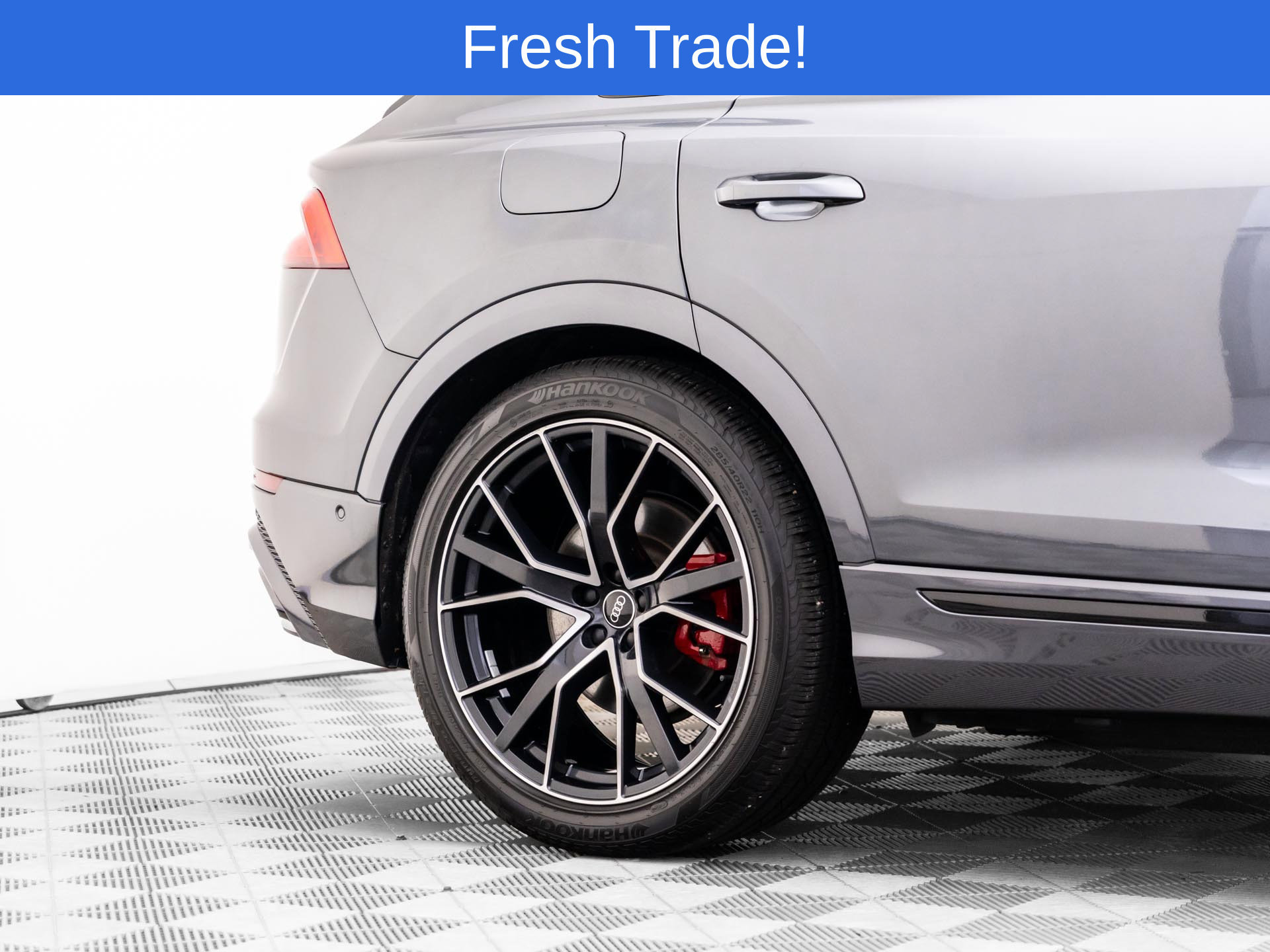 Used 2022 Audi Q8 Prestige w/ Prestige Package AWD/4WD image 32