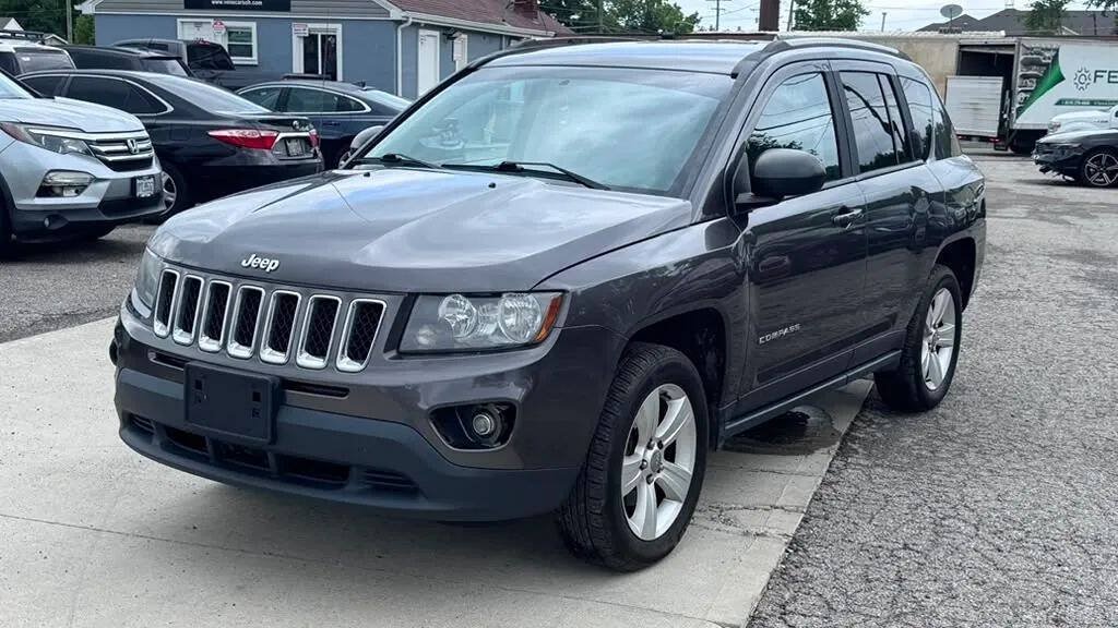 Used 2016 Jeep Compass Sport w/ Power Value Group FWD image 2