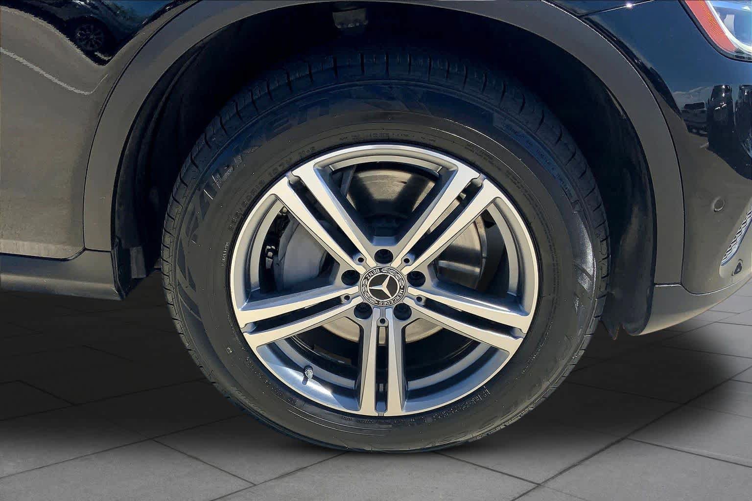 Used 2021 Mercedes-Benz GLC 300 image 10