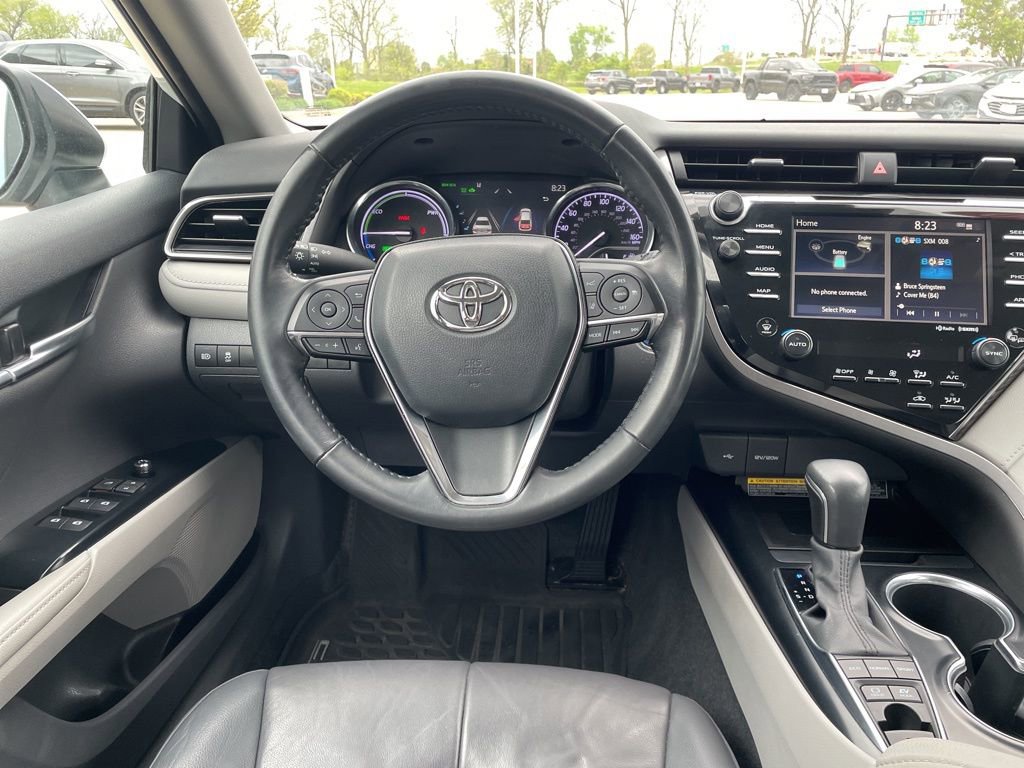 Used 2020 Toyota Camry XLE FWD image 12