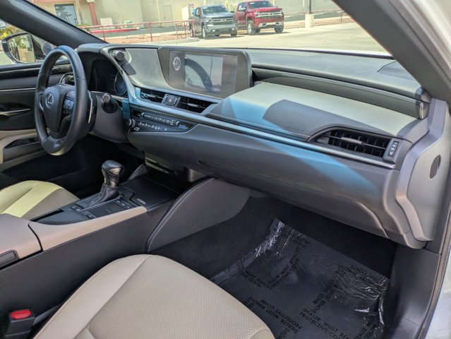 Used 2020 Lexus ES 300h FWD image 22