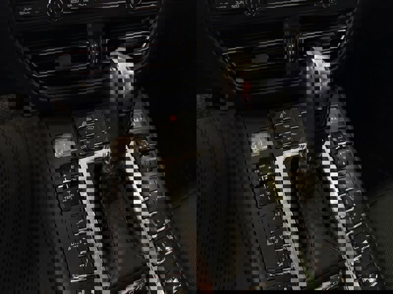 Used 2020 Porsche Macan Turbo image 51