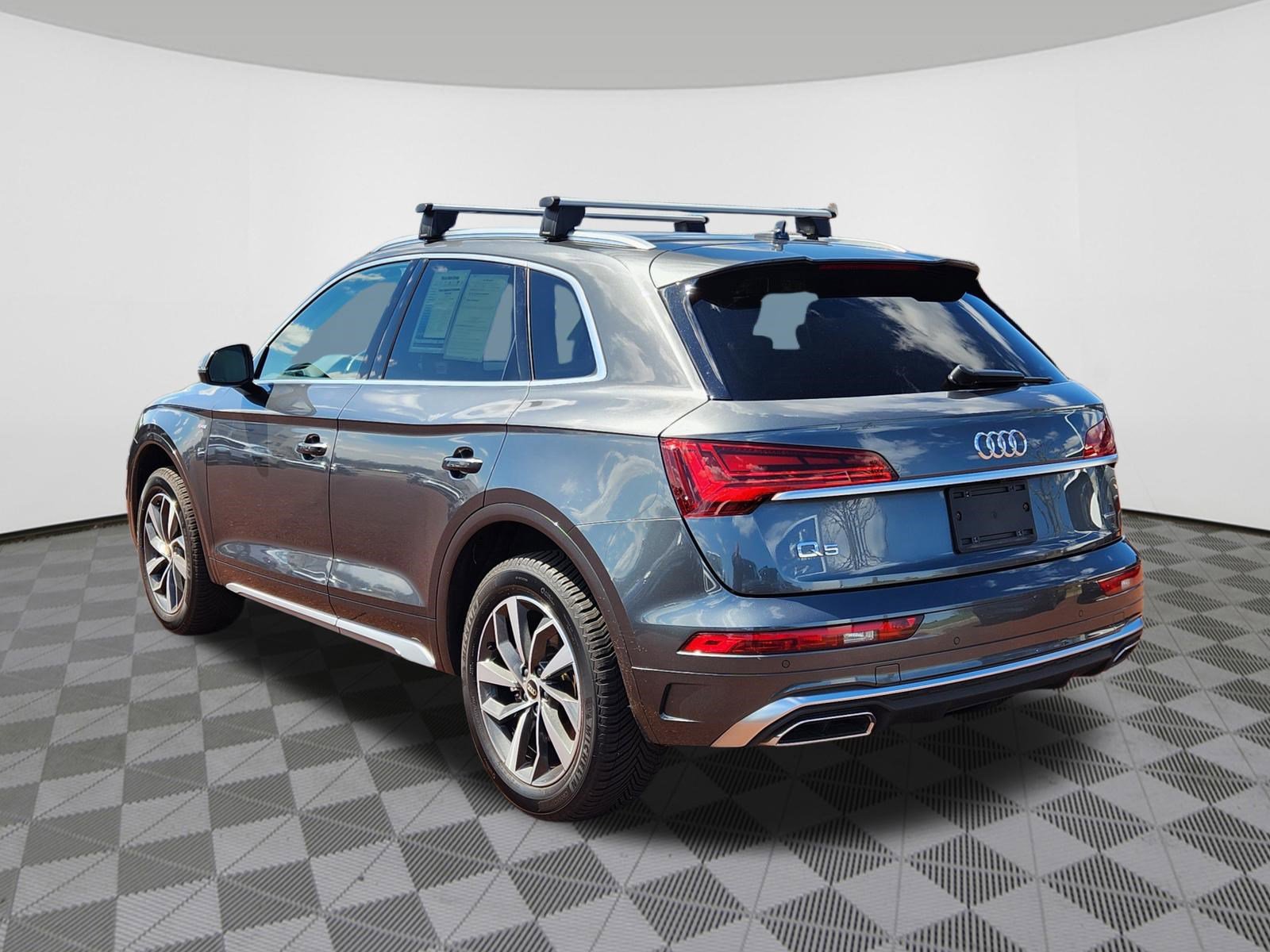 Used 2022 Audi Q5 2.0T Premium AWD/4WD image 3
