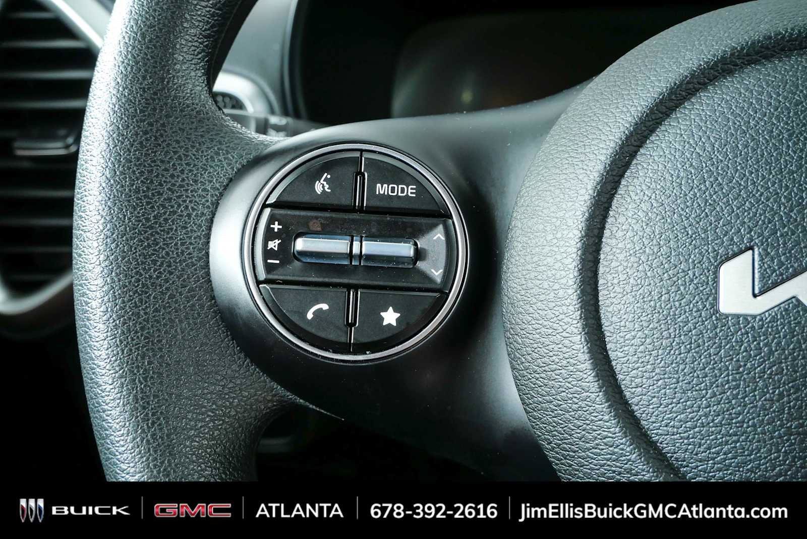 Used 2025 Kia Soul LX FWD image 10