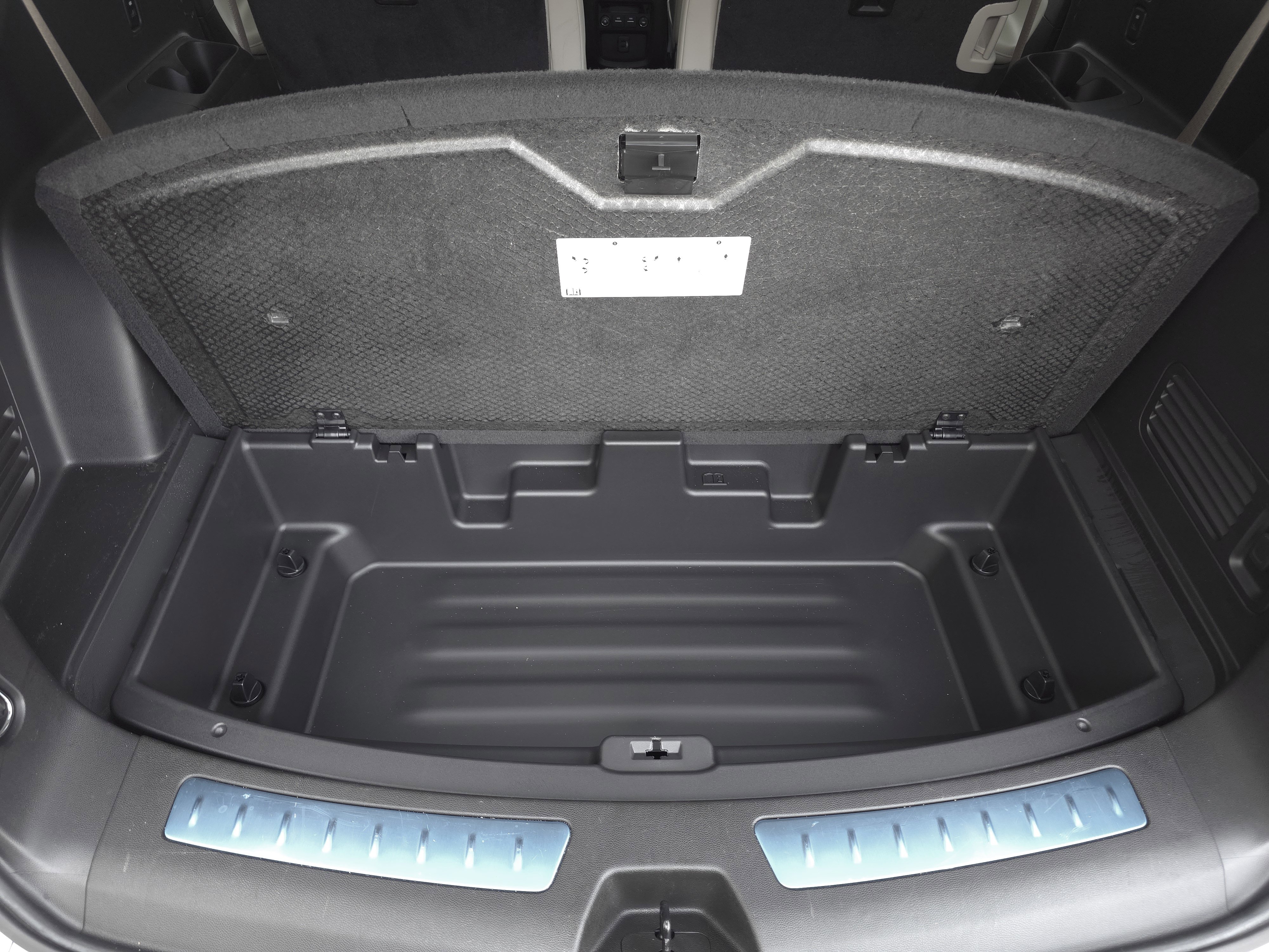 Used 2023 Buick Enclave Essence image 33