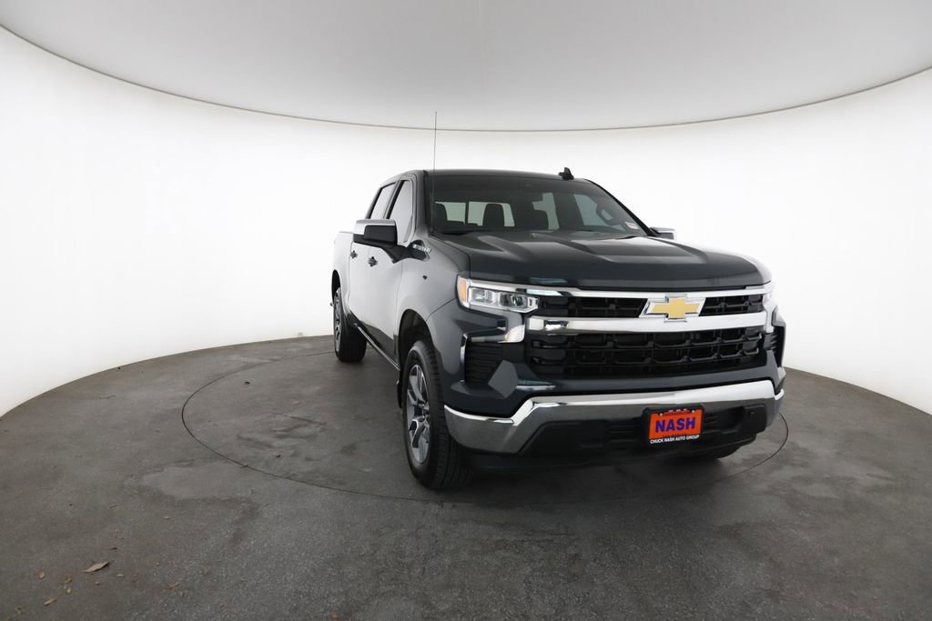 Used 2025 Chevrolet Silverado 1500 LT w/ Texas Edition Plus RWD image 3