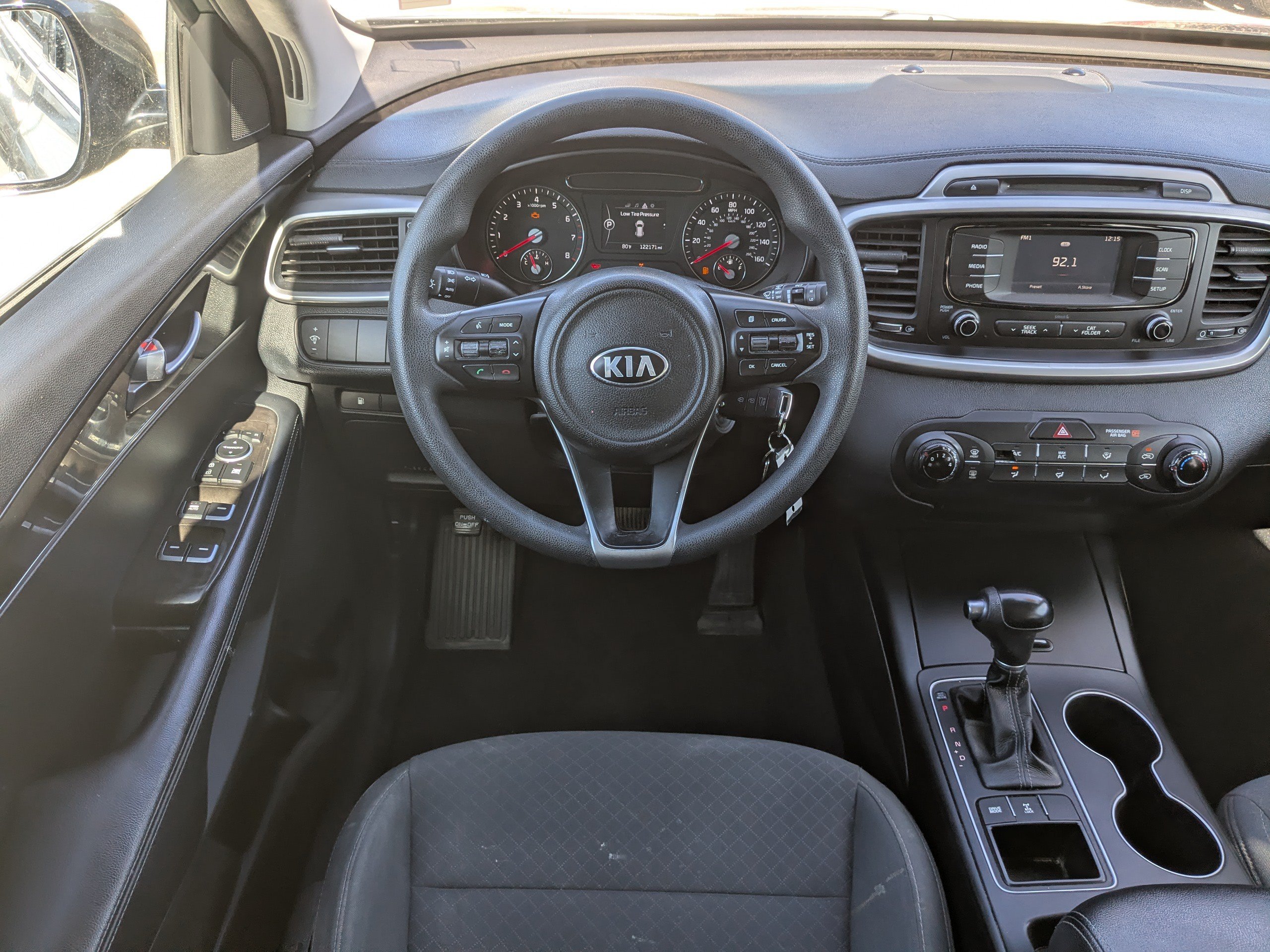 Used 2017 Kia Sorento AWD image 18