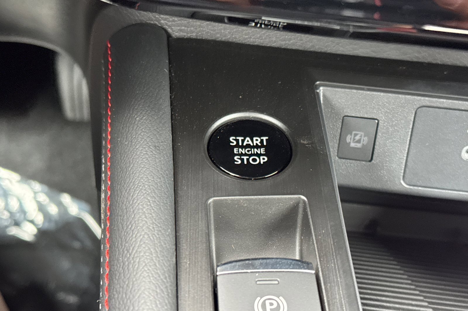 New 2026 Nissan Kicks SR w/ Cold Weather Package image 19