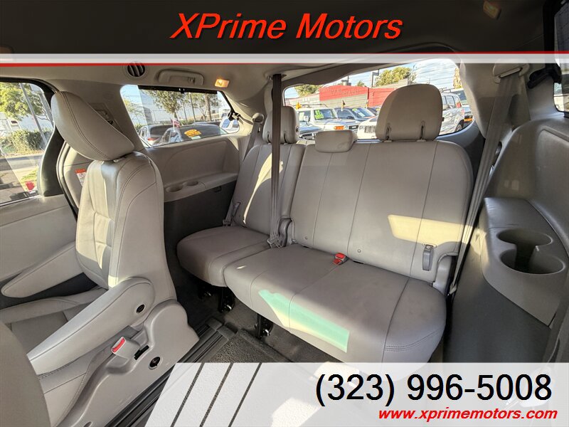 Used 2015 Toyota Sienna XLE w/ XLE Navigation Package FWD image 30