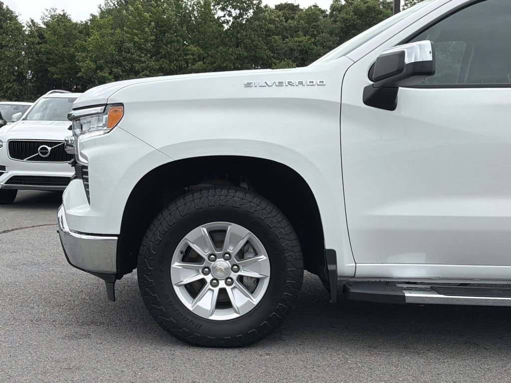 Used 2023 Chevrolet Silverado 1500 LT w/ Protection Package AWD/4WD image 9