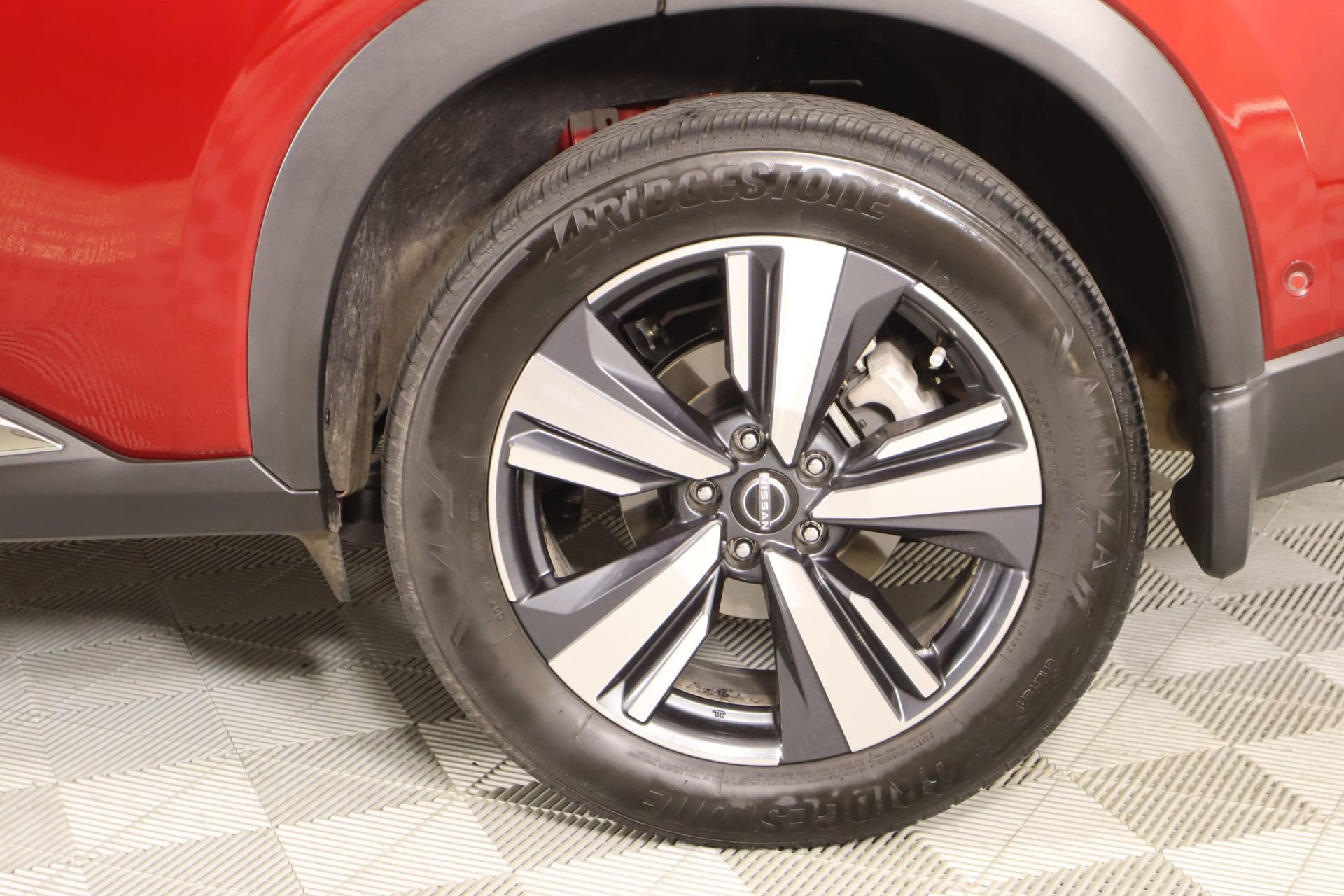 Used 2023 Nissan Rogue SL w/ SL Premium Package image 20