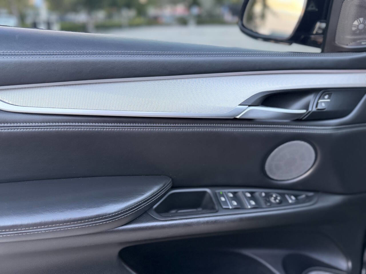 Used 2016 BMW X6 M Base AWD 4dr SUV image 32