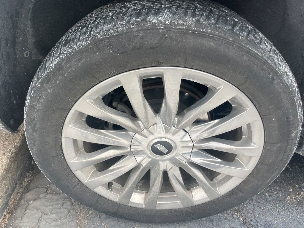 Used 2023 Cadillac Escalade Premium Luxury image 7