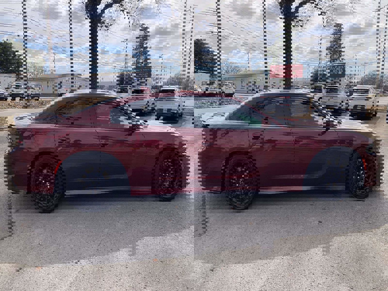 Used 2017 Dodge Charger R/T image 2