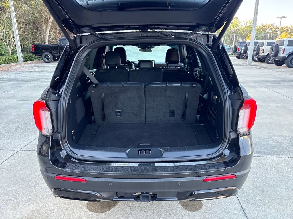 Used 2025 Ford Explorer ST-Line image 32