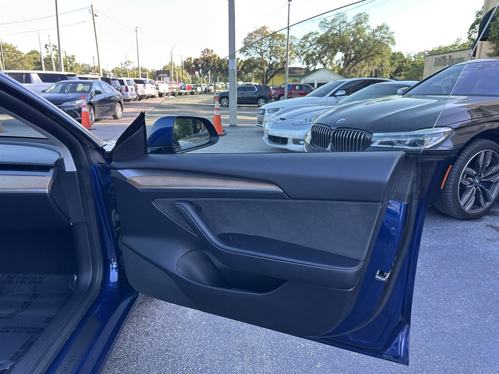 Used 2022 Tesla Model 3 Standard Range Plus RWD image 31