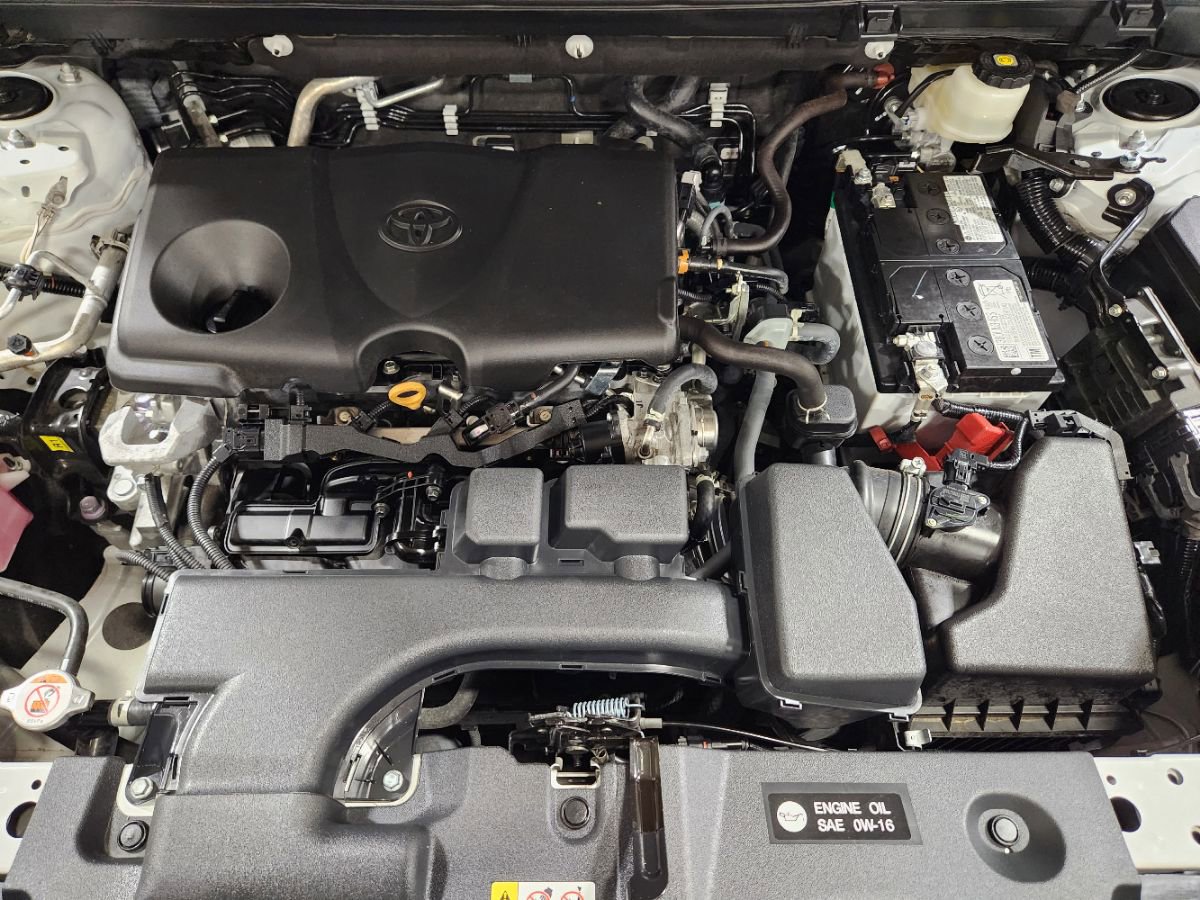 Used 2024 Toyota RAV4 XLE Premium image 50