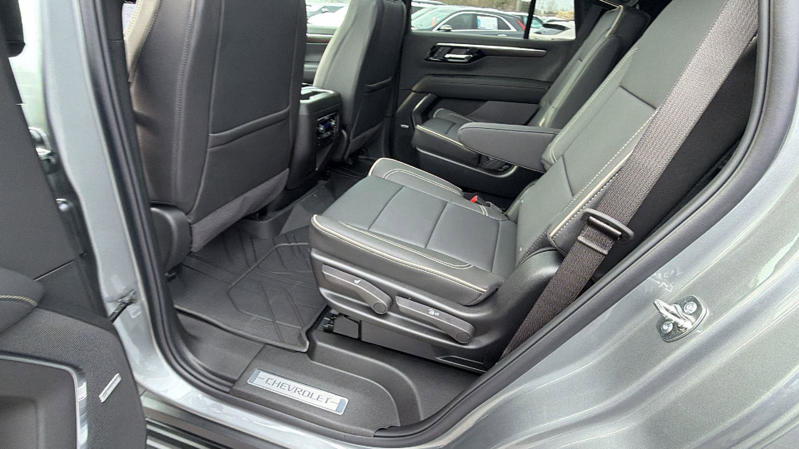 New 2026 Chevrolet Tahoe Premier w/ Sun And Tow Package AWD/4WD image 17