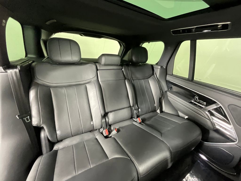 Certified 2023 Land Rover Range Rover SE AWD/4WD image 22