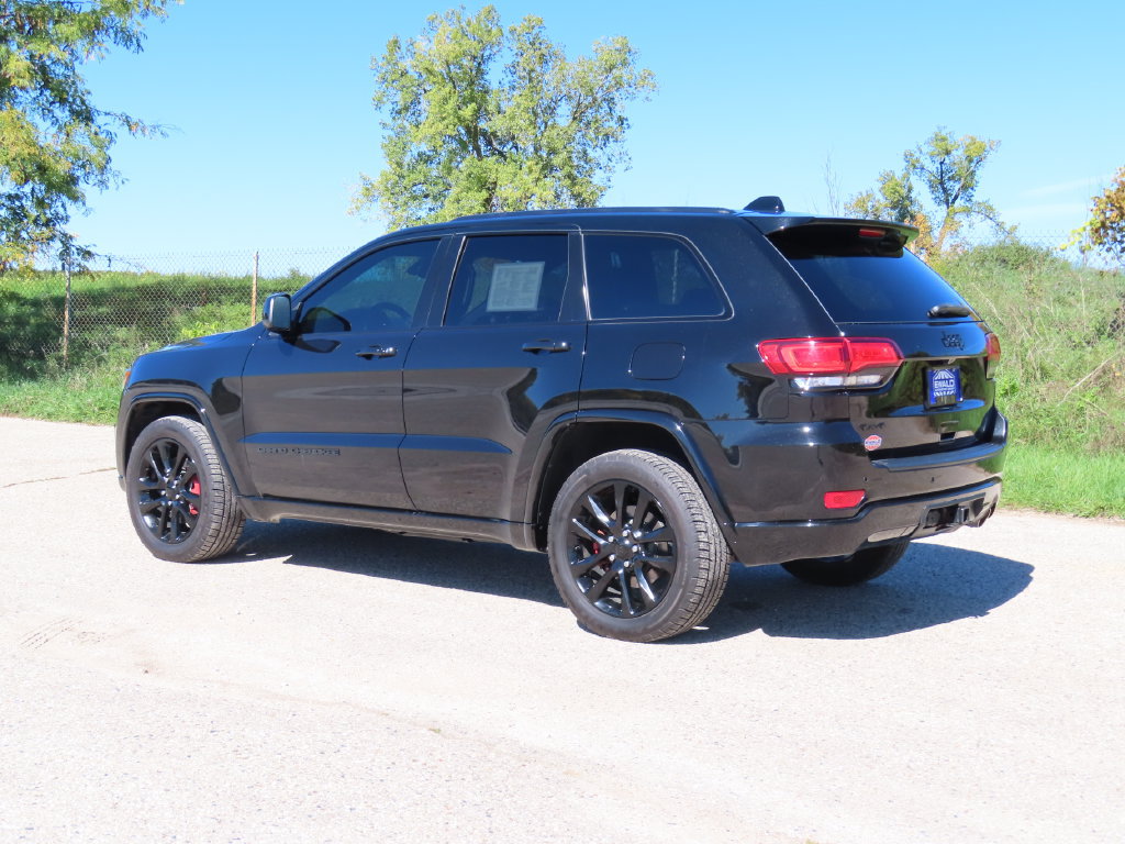 Certified 2021 Jeep Grand Cherokee Laredo X AWD/4WD image 27