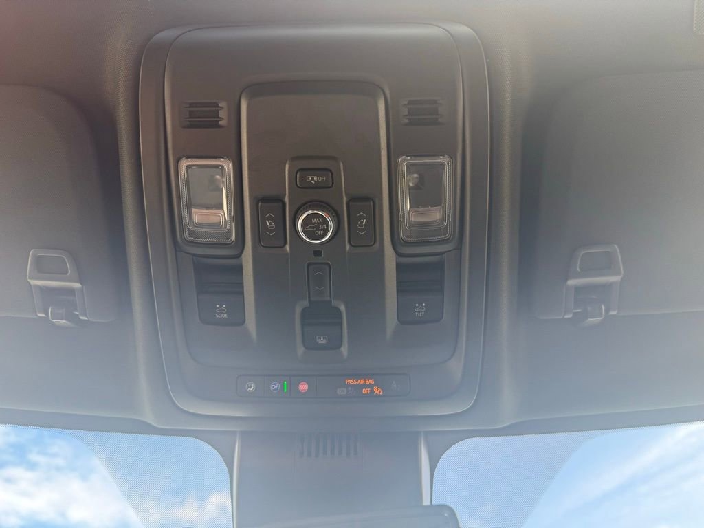 Used 2025 GMC Yukon XL Denali w/ Sun & Power Step Package image 49