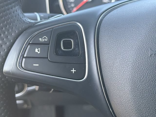Used 2017 Mercedes-Benz E 300 4MATIC image 26