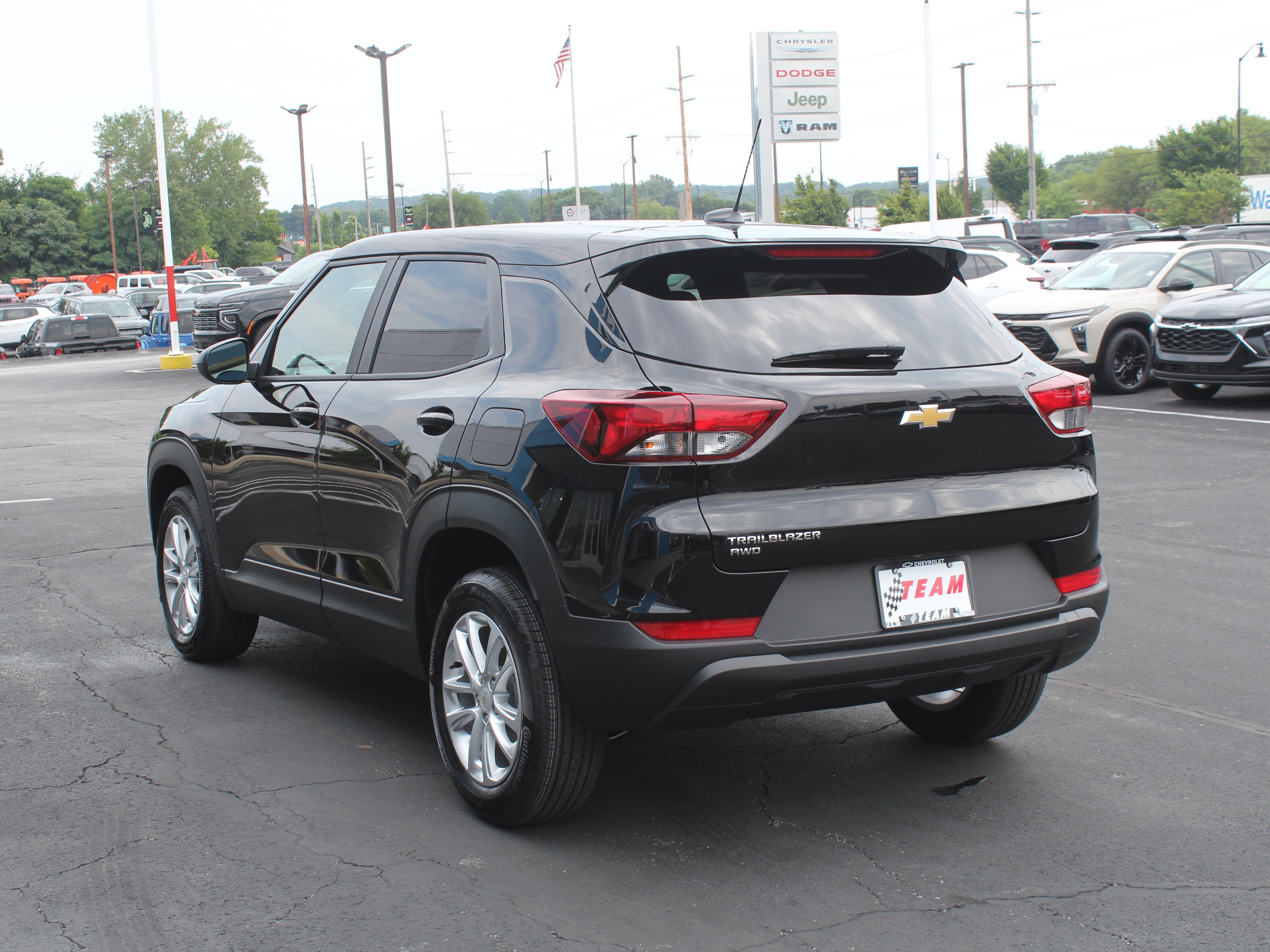 New 2026 Chevrolet TrailBlazer LS w/ LS Convenience Package AWD/4WD image 5