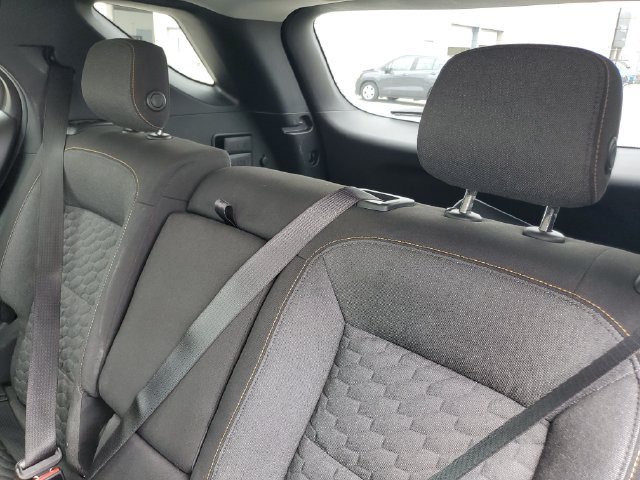 Used 2018 Chevrolet Equinox LT FWD image 12