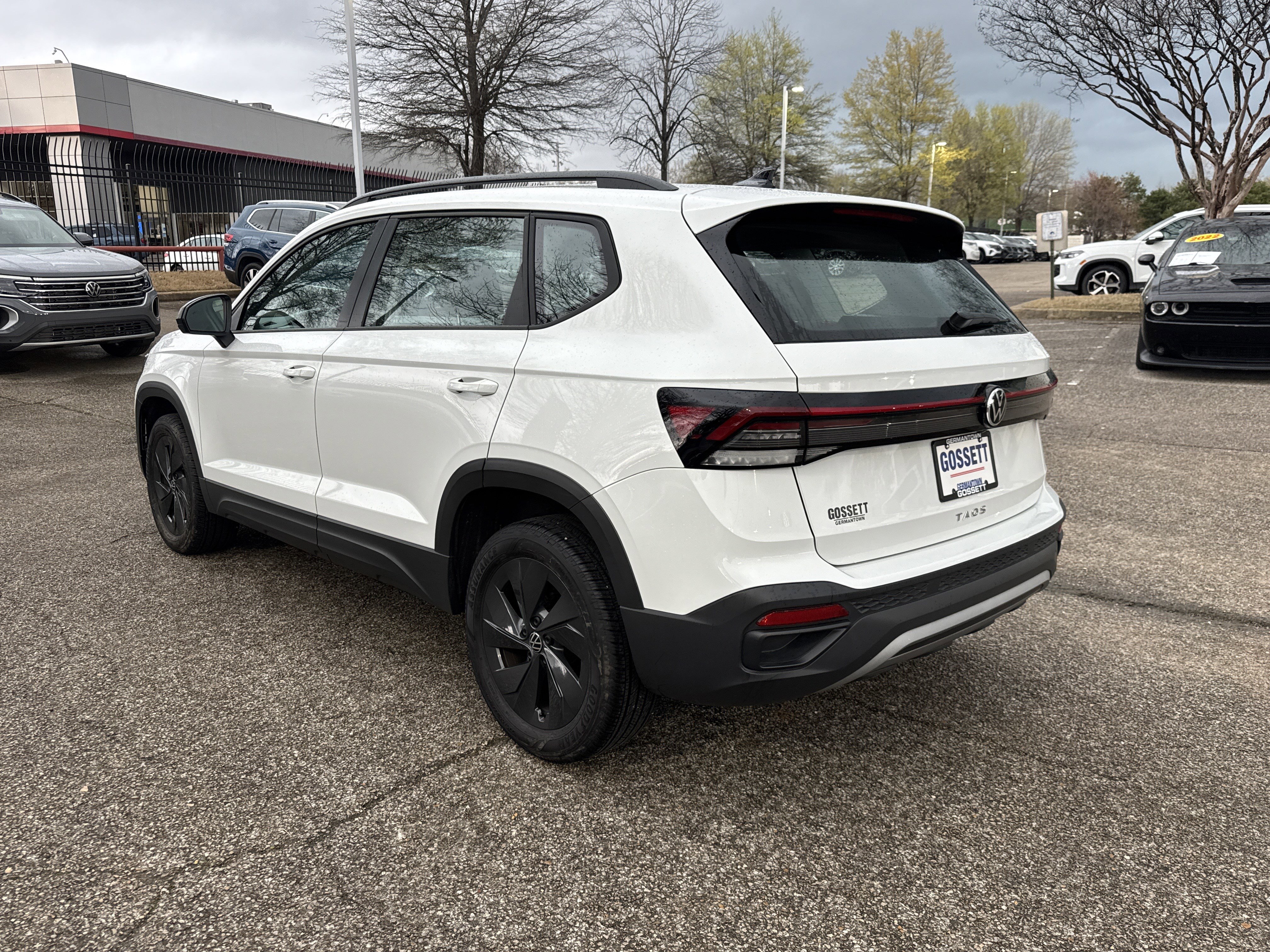 Certified 2025 Volkswagen Taos S image 3