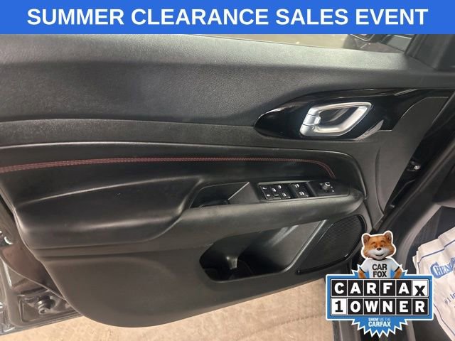 Used 2022 Jeep Compass Trailhawk AWD/4WD image 11