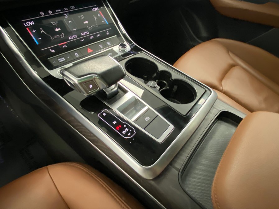 Used 2022 Audi Q8 Premium AWD/4WD image 28