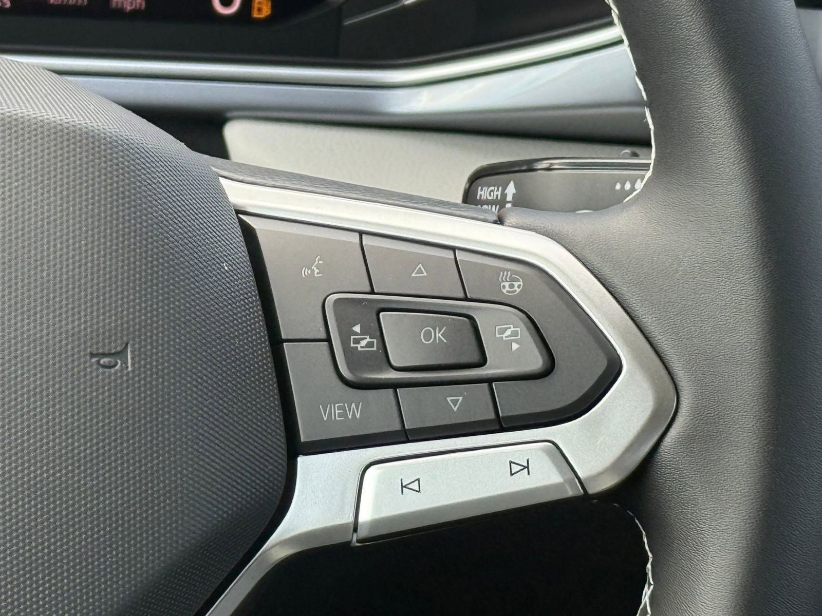 New 2026 Volkswagen Taos SEL image 16